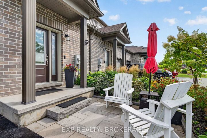 Property Photo: 32 Curtis Street ON K0K 2T0