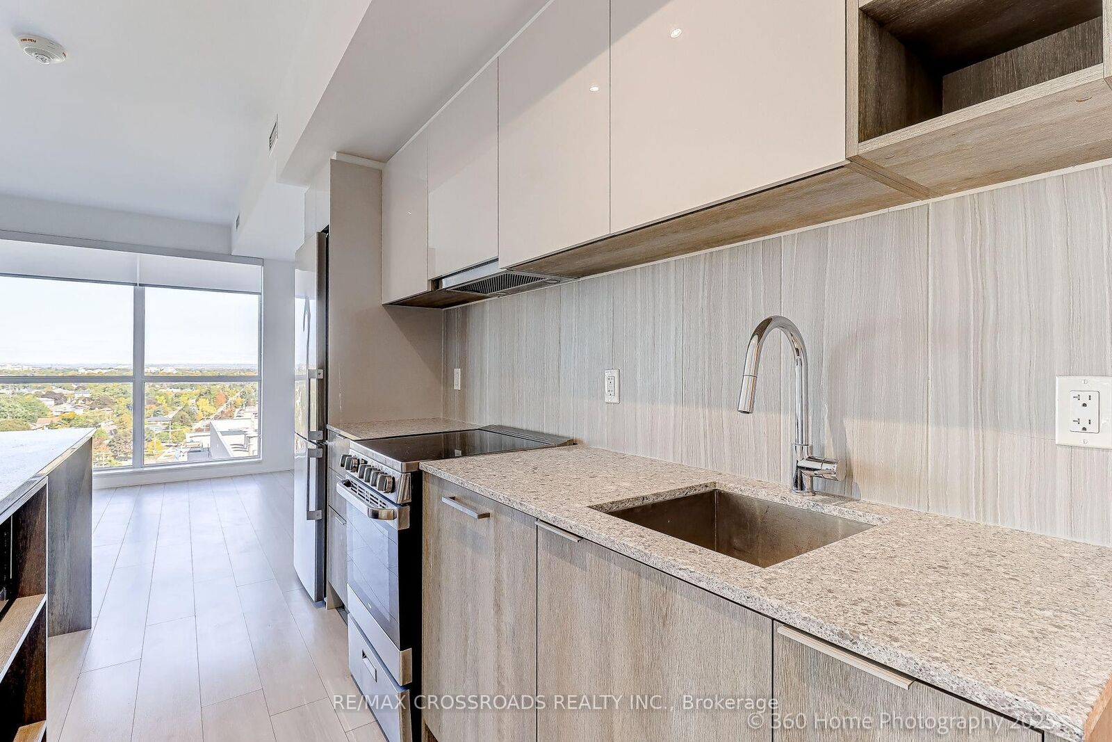 Property Photo:  31 Tippett Road 1306  ON M3H 0C8 