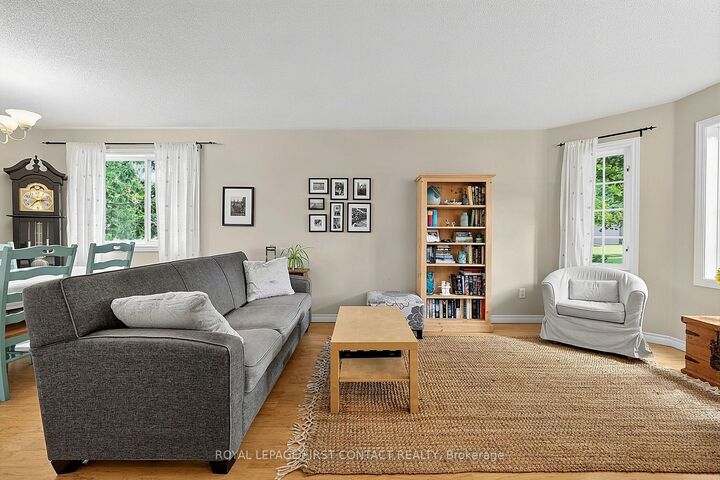 Property Photo: 1 Brown Wood Drive ON L4M 6N4