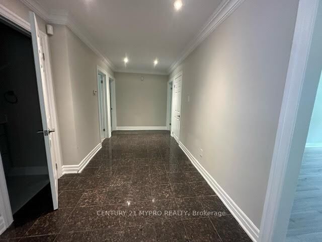 Property Photo:  1417 Wateska Boulevard  ON L5H 2R3 