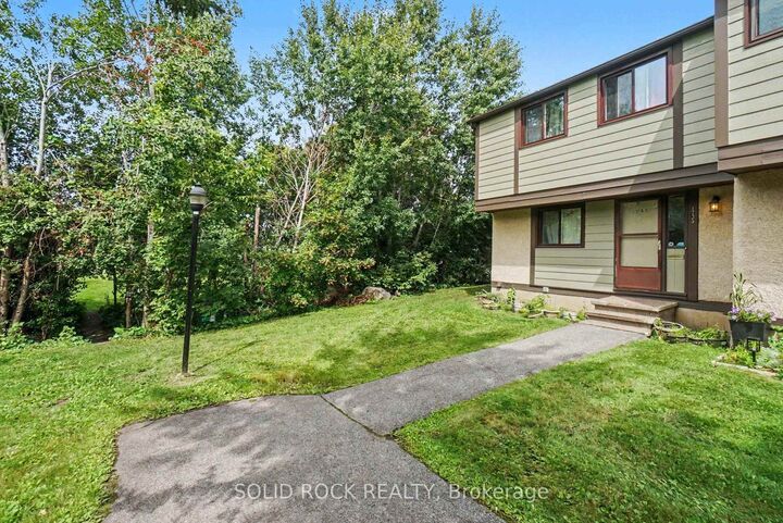Property Photo:  1735 Meadowbrook Road 71  ON K1B 4W6 