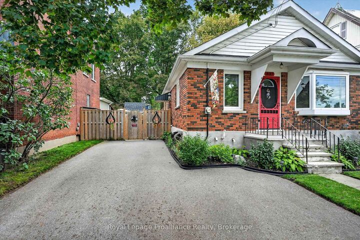 837 Sherburne Street — photo 1