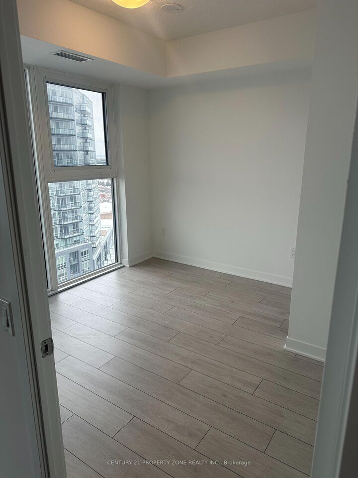 Property Photo:  260 Malta Avenue 1612  ON L6Y 6L7 