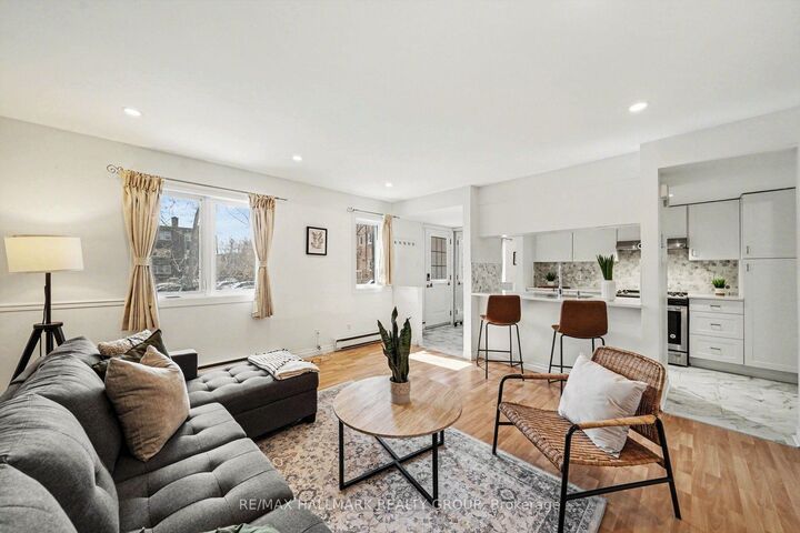 Property Photo: 1204 Shillington Avenue 15 ON K1Z 7Z4