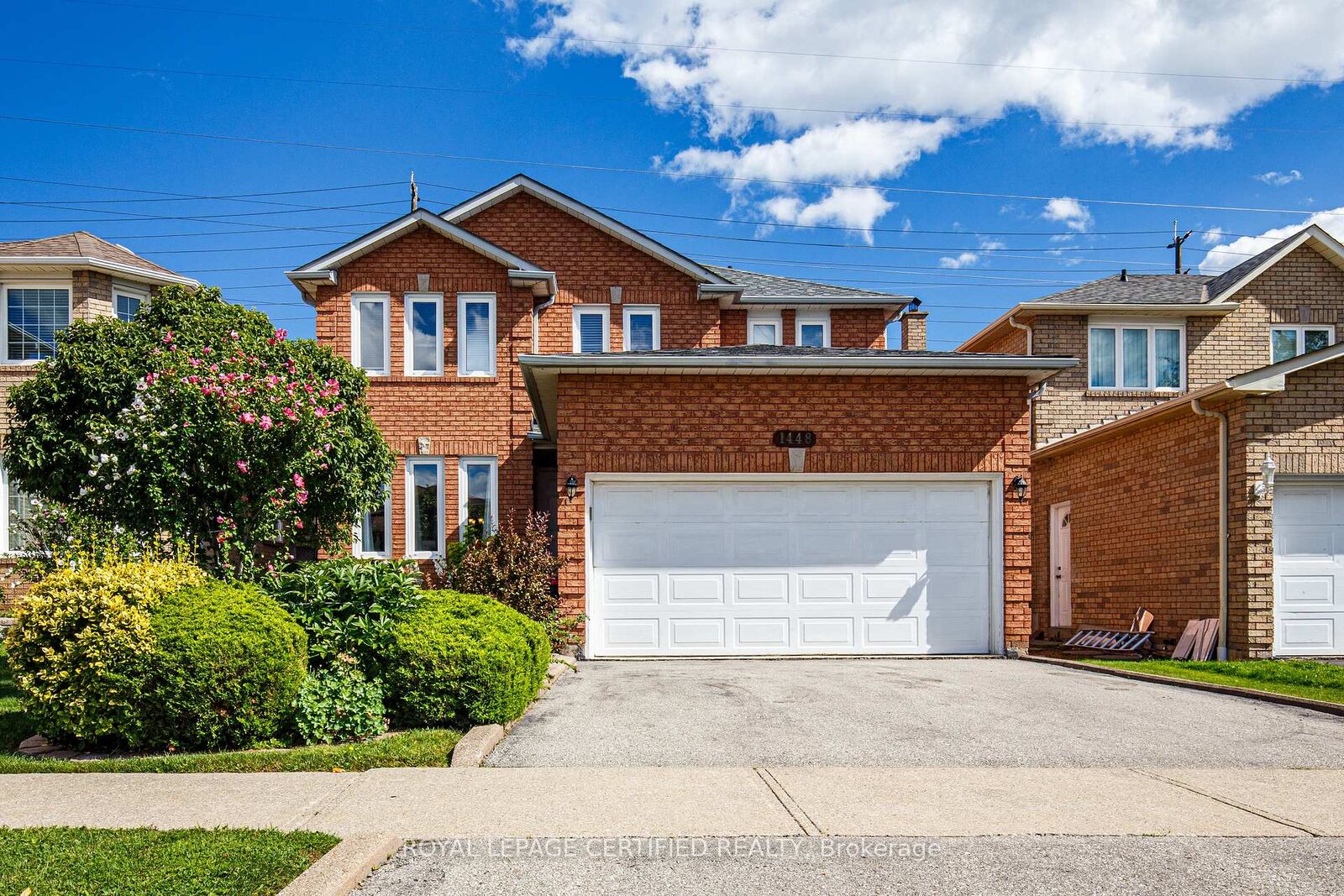Property Photo: 1448 Rose Haven Road ON L5V 1H1