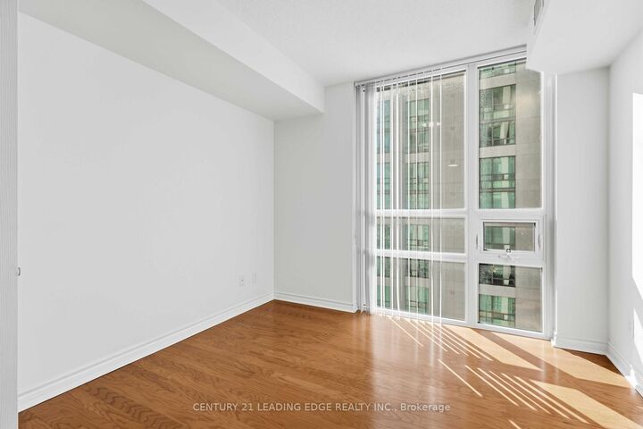 Property Photo: 88 Grangeway Avenue 1109 ON M1H 0A2