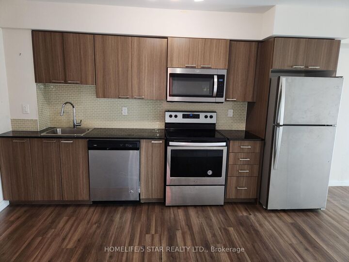 Property Photo: 2150 Lawrence Avenue E 312 ON M1R 3A7
