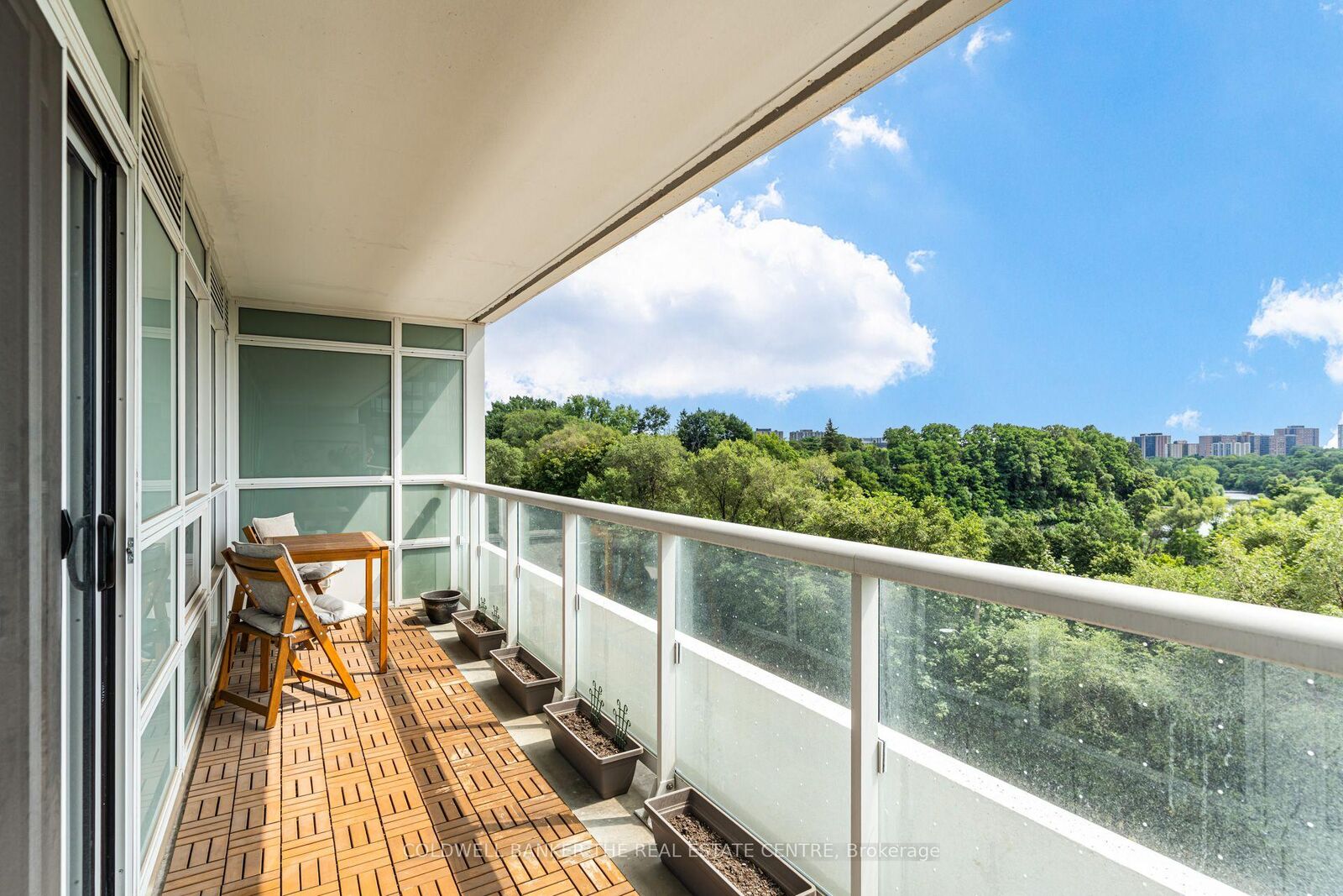 Property Photo: 10 Wilby Crescent 412 ON M9N 0B6
