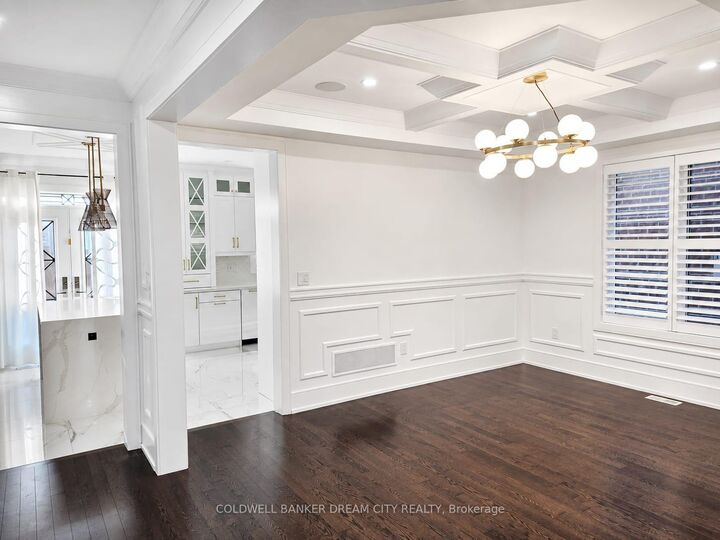 Property Photo: 6 Pellegrino Road W ON L7A 4V5