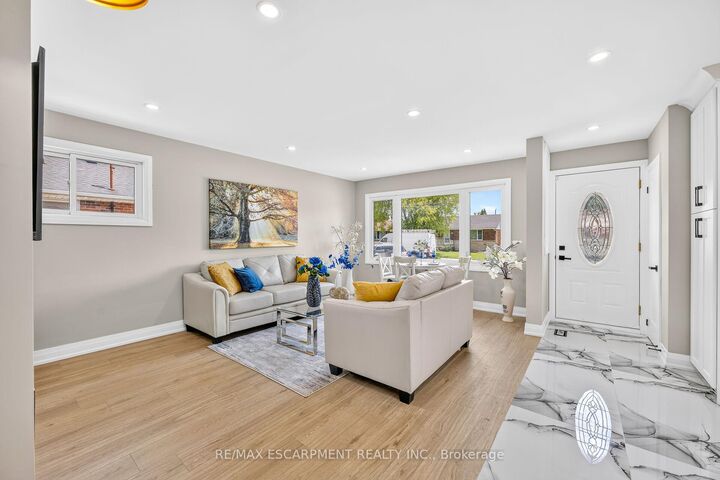 Property Photo: 150 Howard Avenue ON L9A 2W8