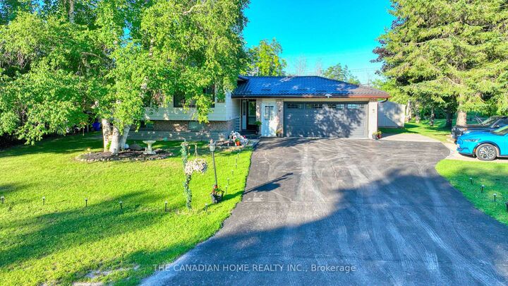 Property Photo: 134 Jeffrey Drive ON K8V 0P2
