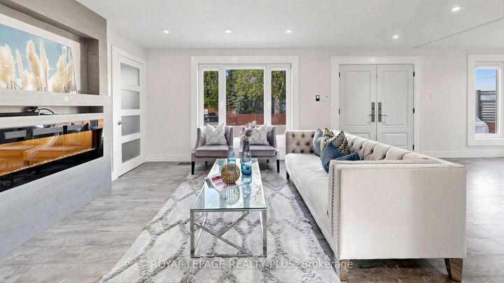Property Photo:  285 Bronte Road  ON L6L 3C5 
