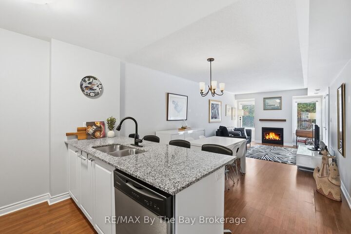 Property Photo:  10 Brandy Lane Drive 107  ON L9Y 0X4 