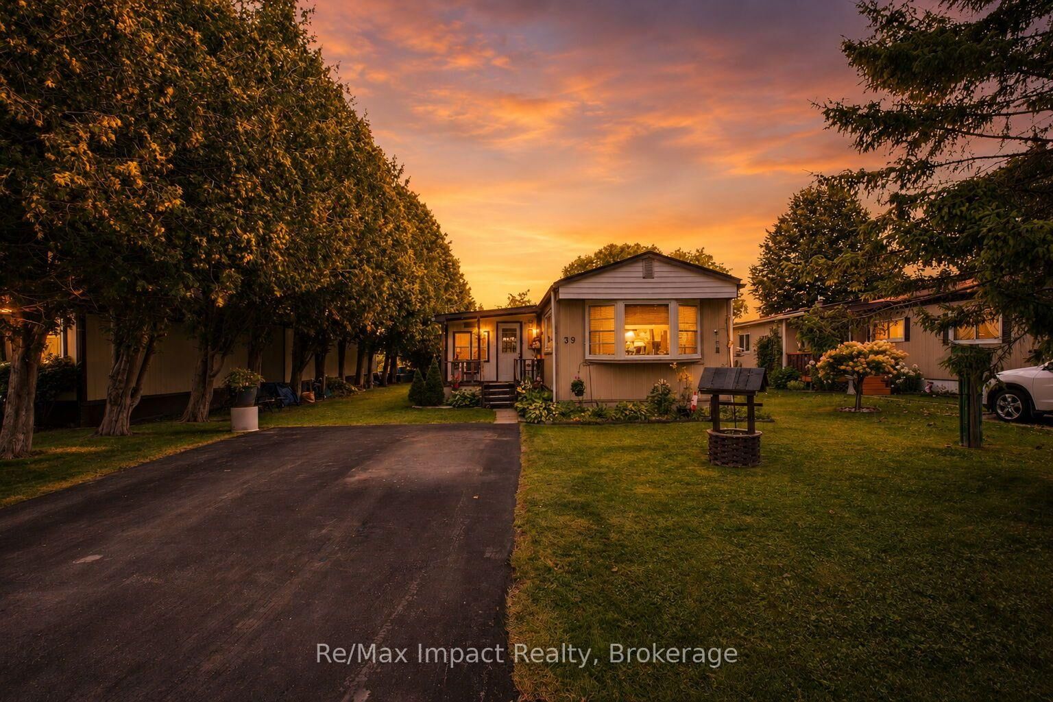Property Photo:  39 Hillview Drive  ON K9A 0X1 