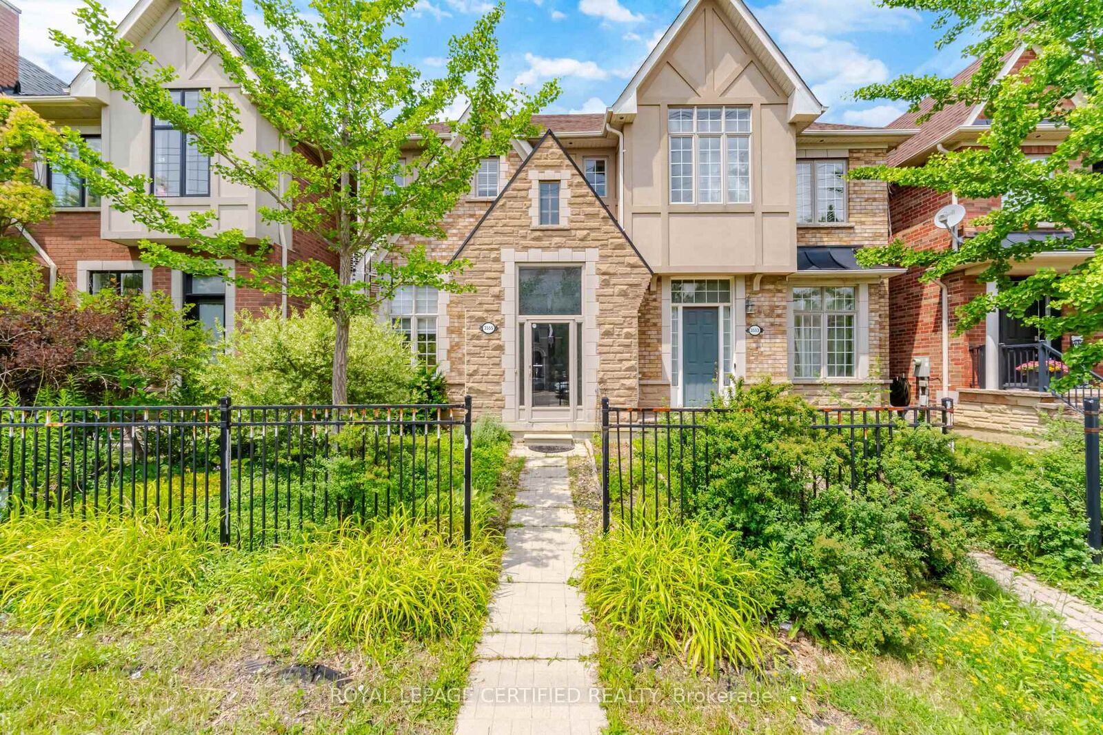 Property Photo:  3555 Eglinton Avenue W  ON L5M 7T3 