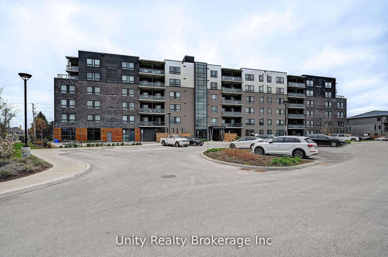 Property Photo:  26 Lowes Street  ON N1G 0H4 