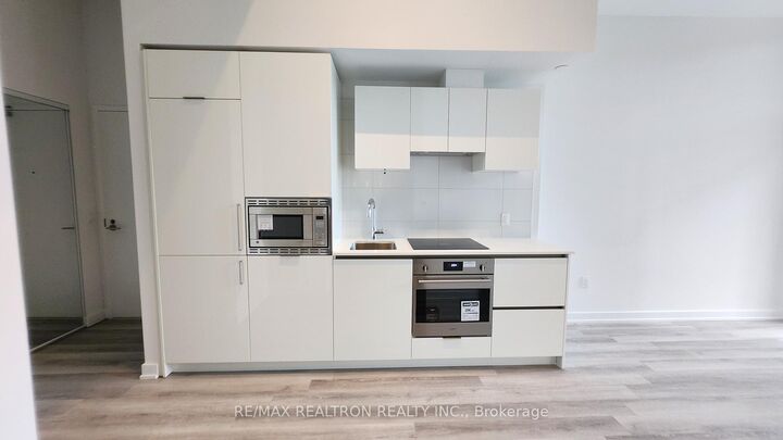 Property Photo:  238 Simcoe Street 1120  ON M5T 0E2 