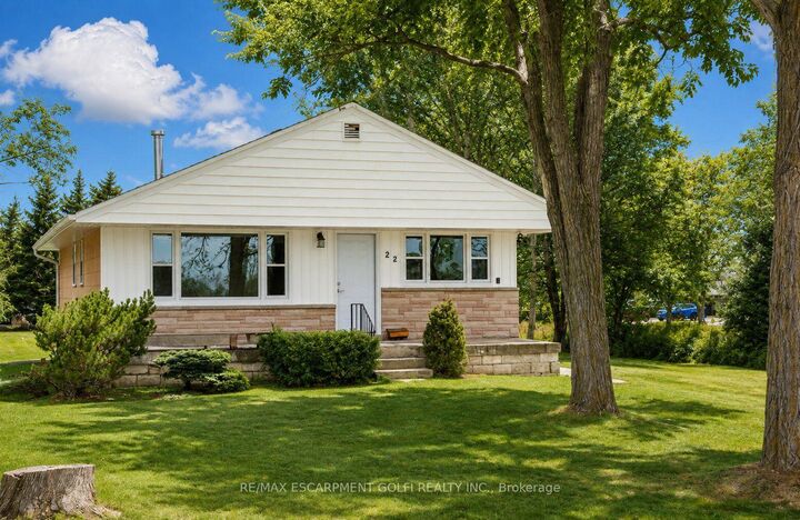 Property Photo:  22 Kelson Avenue S  ON L3M 4C3 