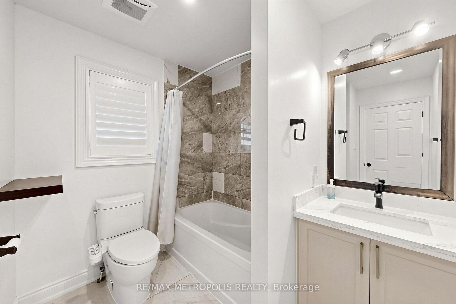 Property Photo: 30A Cedar Drive ON M1J 3E8