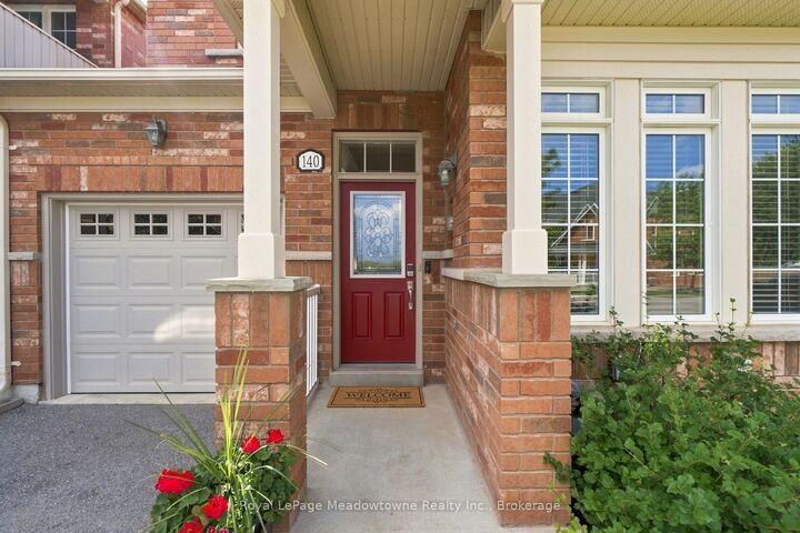 Property Photo: 140 Laurendale Avenue ON L4P 0C6