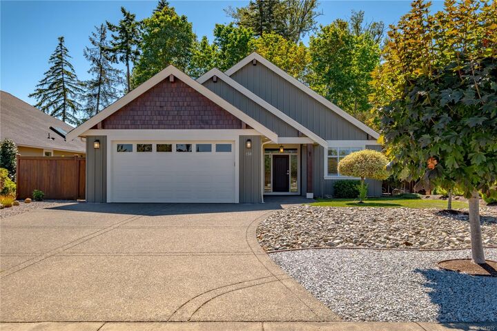 158 Skylark Ave — photo 1