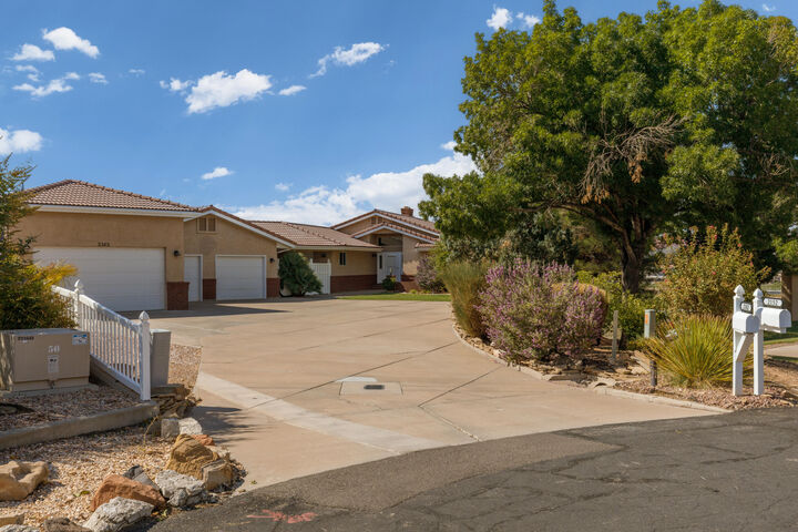 Property Photo:  2162 S San Juan Cir  UT 84790 