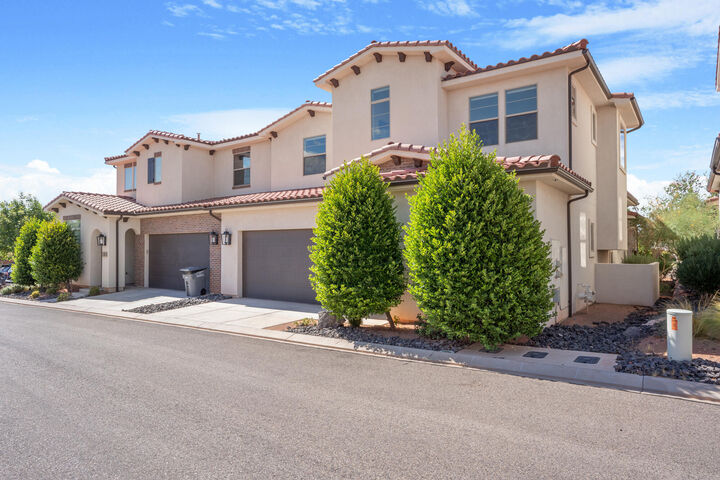 Property Photo:  3770 W Oasis Ln #34  UT 84765 