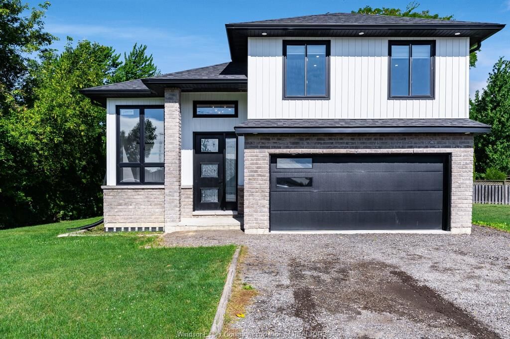 Property Photo: 114 George Street ON N0P 1W0