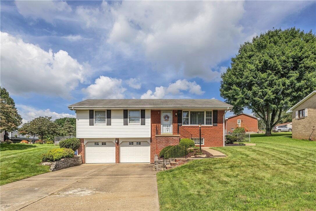 Property Photo: 1108 McGovern Rd PA 15342