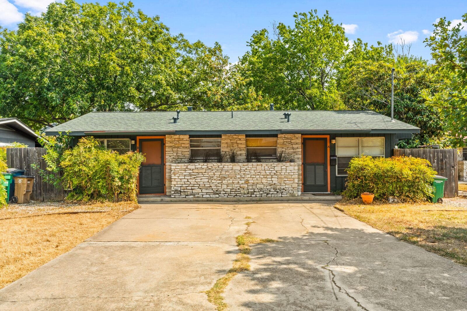 Property Photo:  2004 Pasadena Drive B  TX 78757 