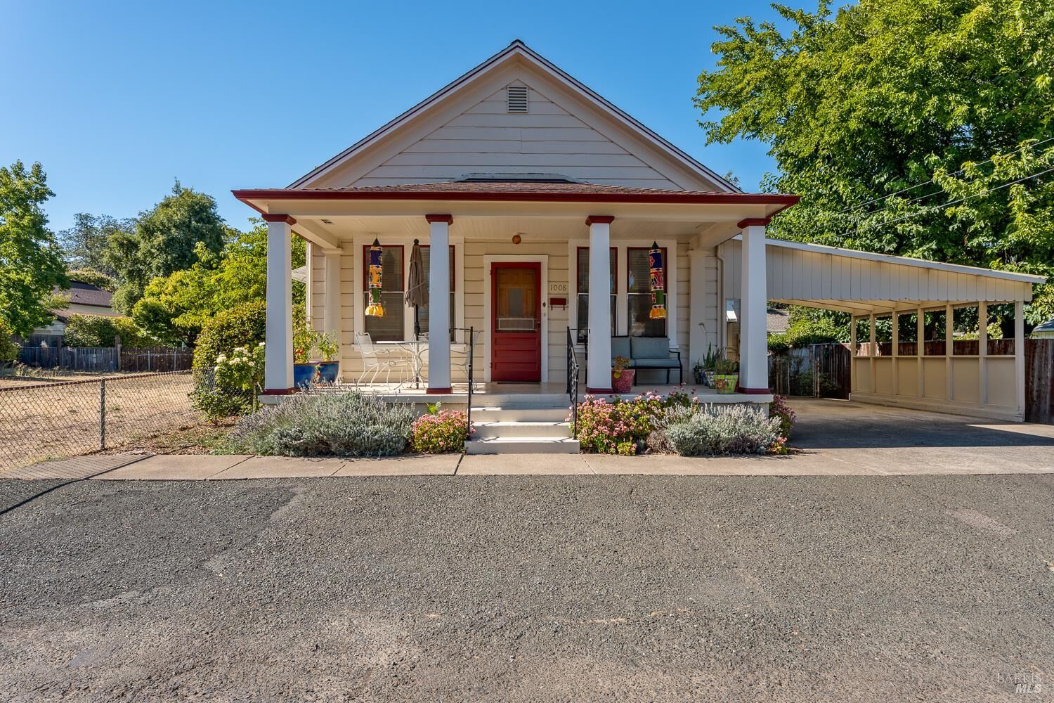 Property Photo:  1008 W Church Street  CA 95482 