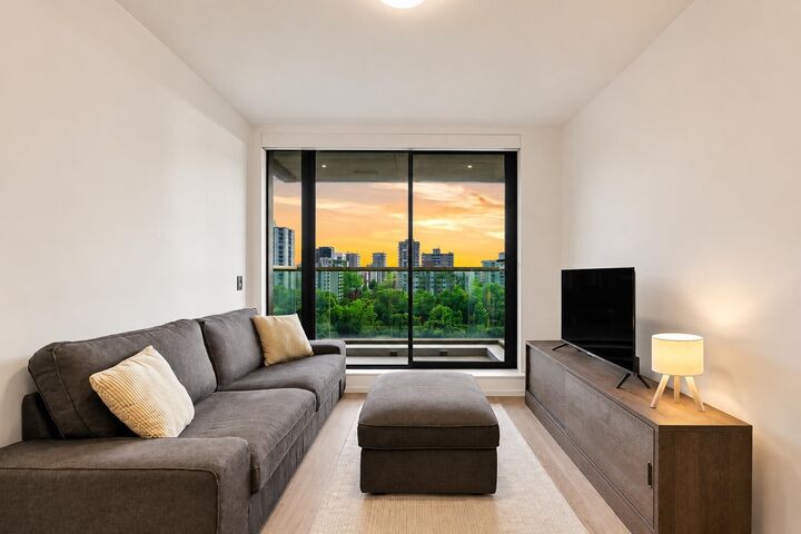 Property Photo:  1408 Robson Street 1301  BC V6G 1B9 