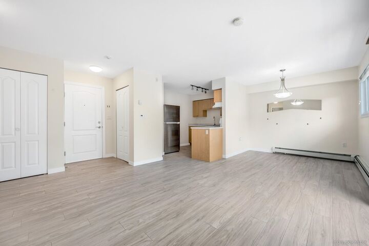 Property Photo:  14881 Marine Drive Drive 103  BC V4B 1C2 
