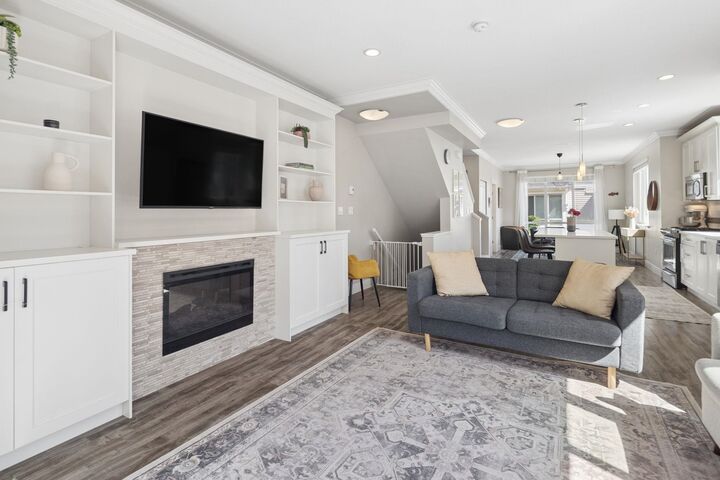 Property Photo:  3039 156 Street 32  BC V3Z 6T5 