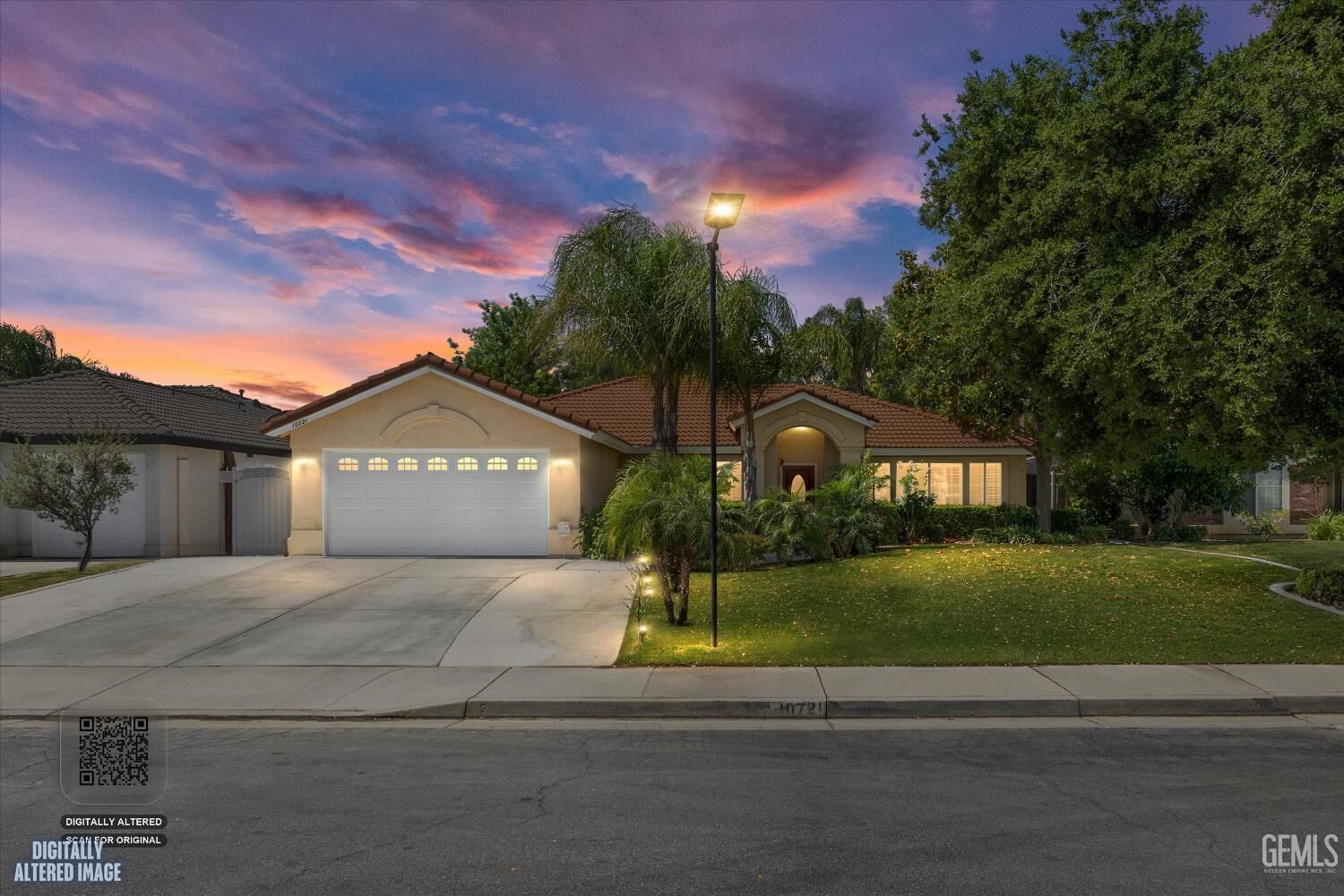 Property Photo:  10721 Loughton Avenue  CA 93311 