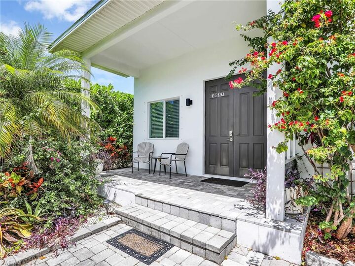 Property Photo:  3037 Lunar St  FL 34112 