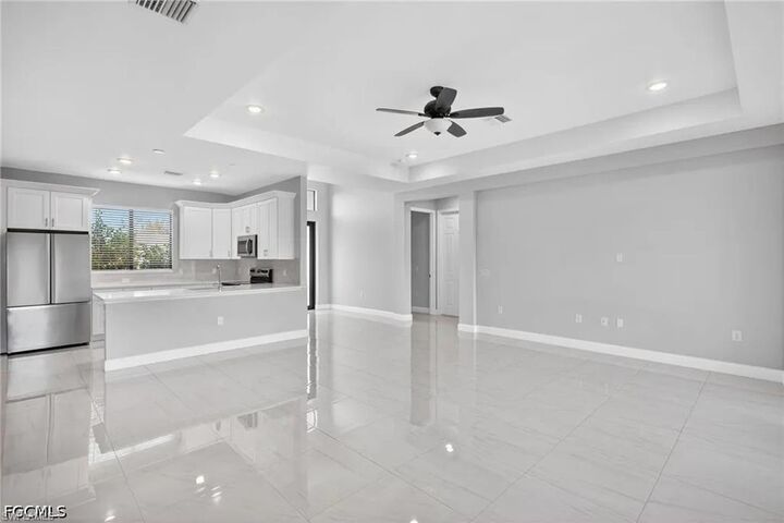 Property Photo:  1715 SW 3rd St  FL 33991 