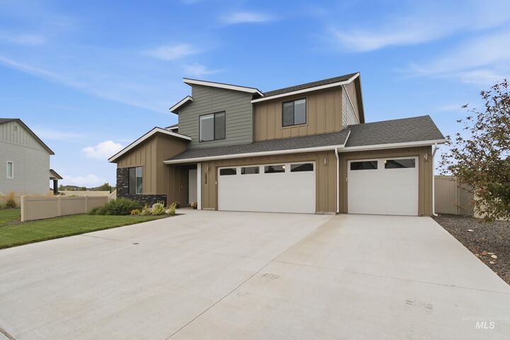 Property Photo: 5834 W Aegean Dr ID 83646