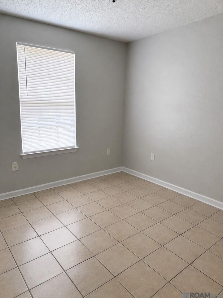 Property Photo:  3363 King Bradford Dr #3363/3365  LA 70816 