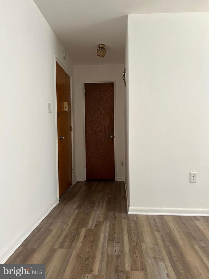 Property Photo:  650 Brooke Road B13  PA 19038 