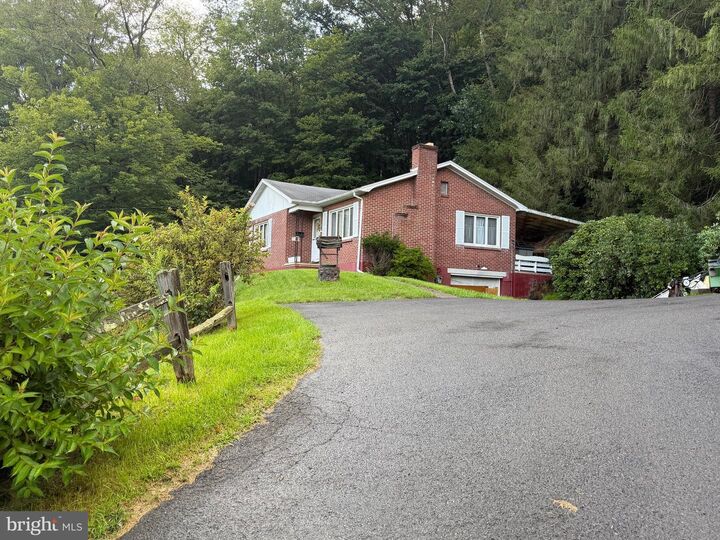 Property Photo: 1 High Street A MD 21539