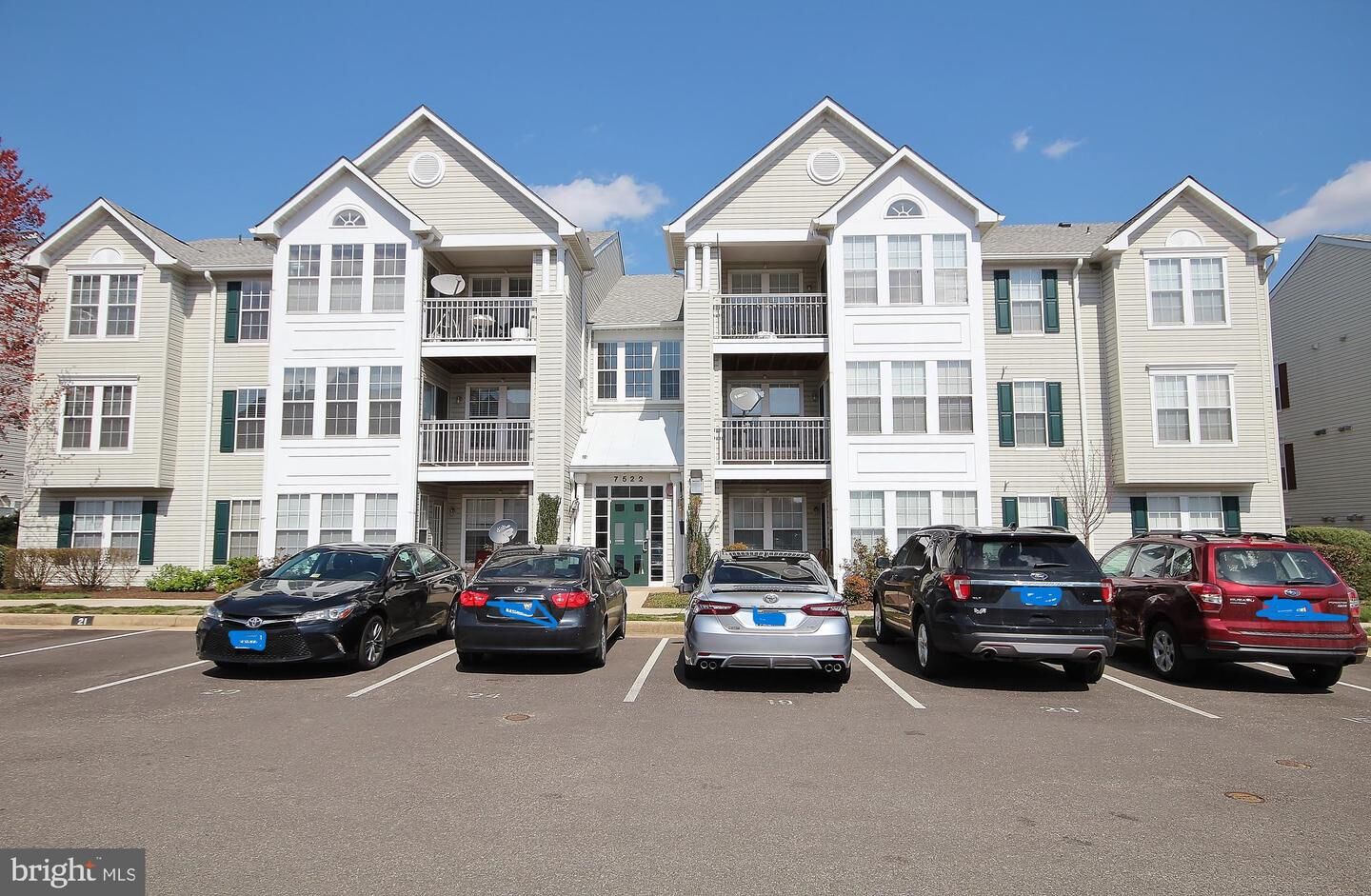 Property Photo: 7522 Snowpea Court J 21 VA 22306