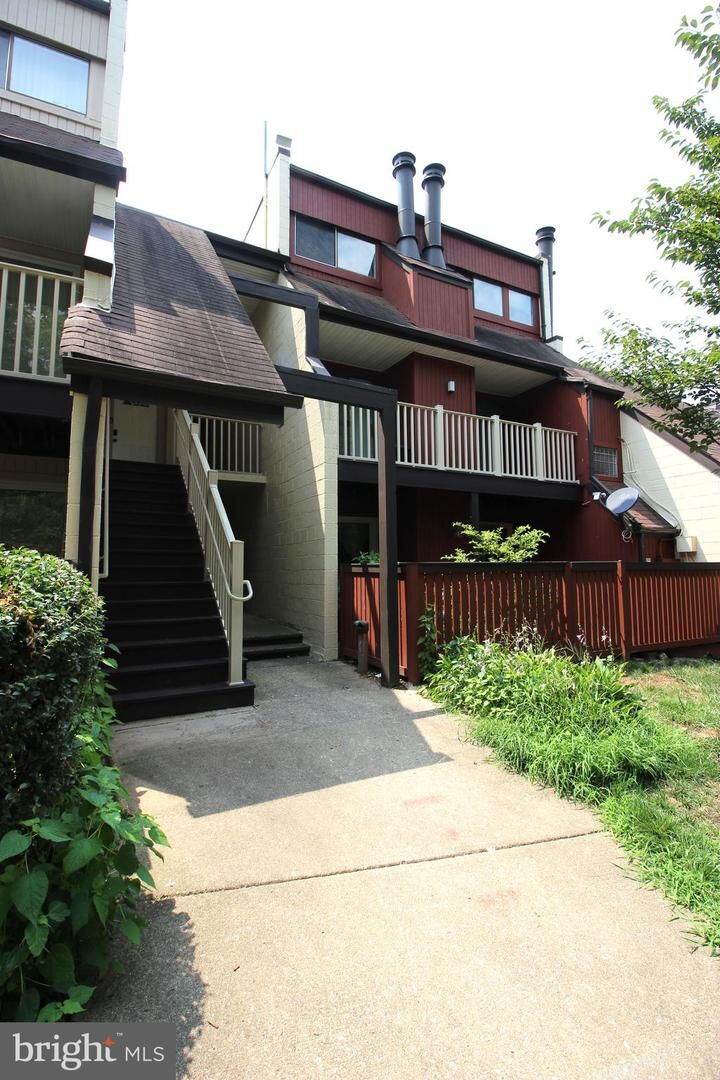 Property Photo: 3946 El Camino Place 11 VA 22309