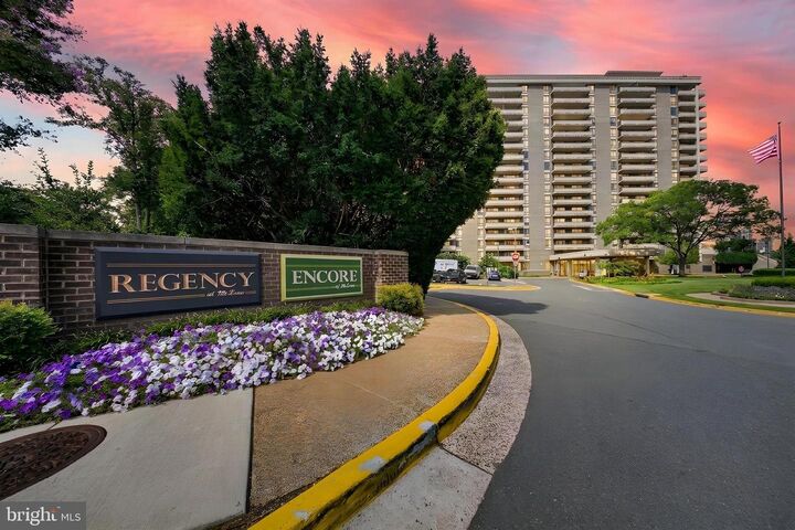 Property Photo: 1800 Old Meadow Road 1204 VA 22102
