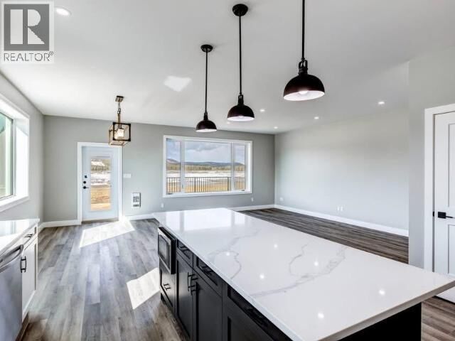 Property Photo:  32 Eugene Avenue  YT Y1A 0S9 