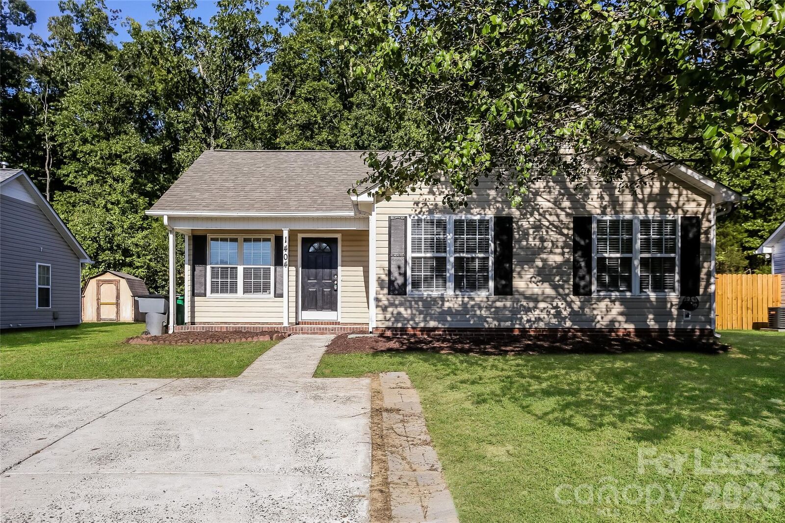 Property Photo:  1404 Bells Knox Road  NC 28214 