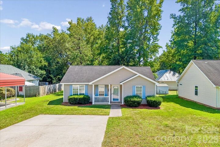 Property Photo: 551 Porter Street NC 28208