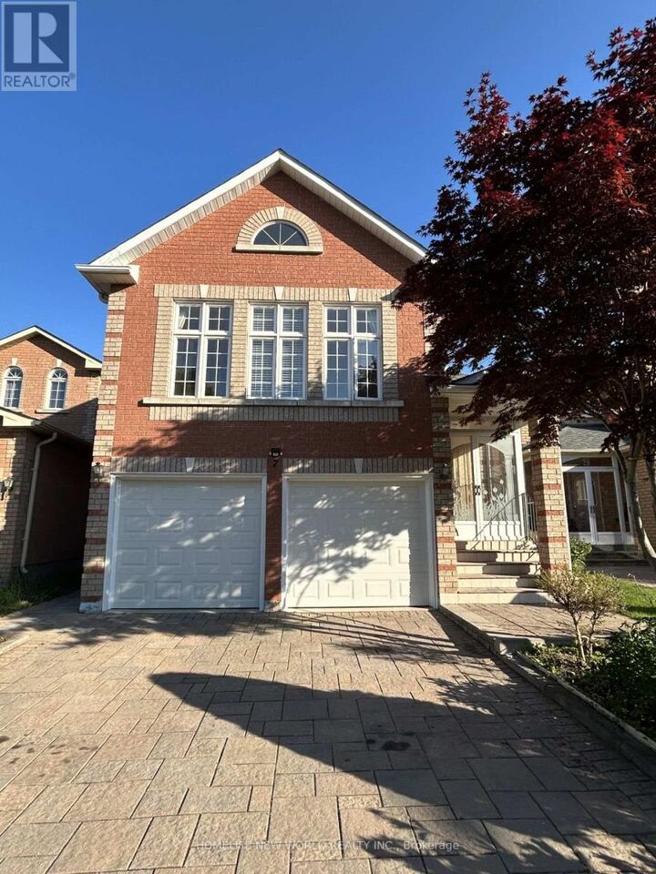 Property Photo: 7 Symphony Gate ON L3R 4T1