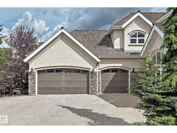 Property Photo:  417 Caldwell Pl NW  AB T6M 2X3 