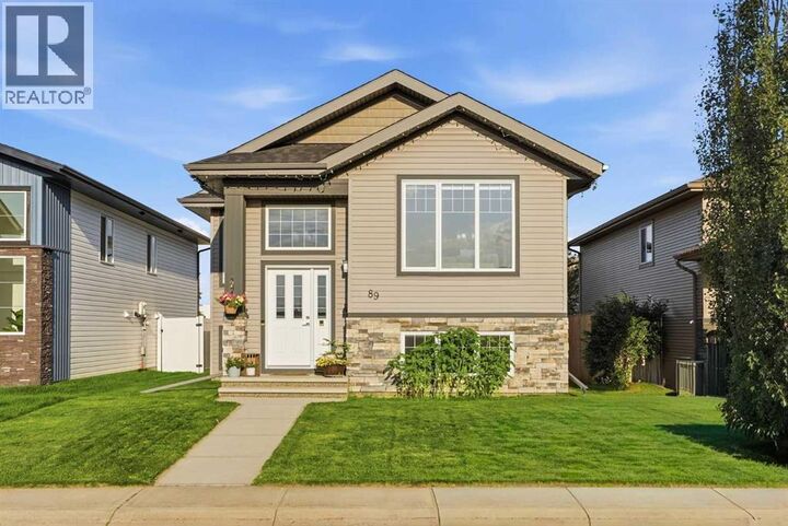 Property Photo: 89 Aztec Crescent AB T4M 0M2